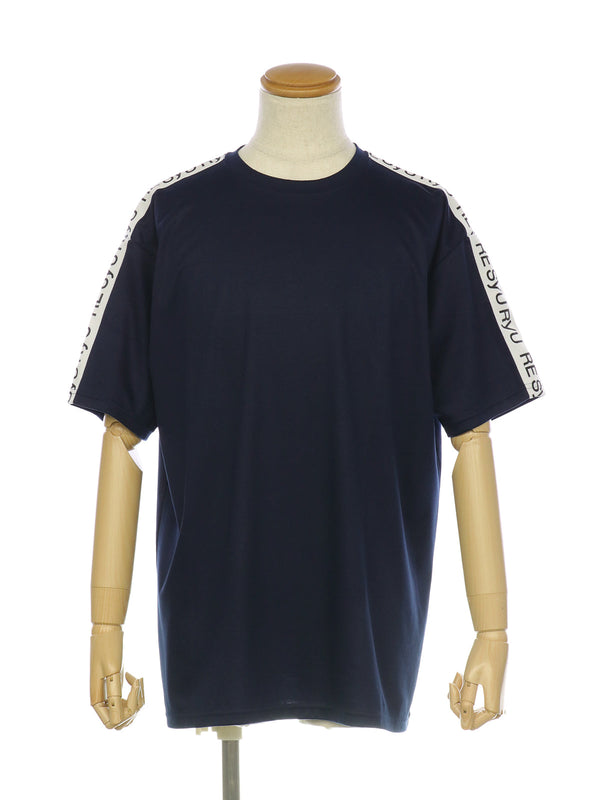 RE SYU RYU /【メンズ】ロゴプリントテープＴシャツ
